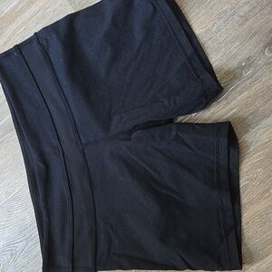 Lululemon Black Perforated Women's Run Bike Shorts Size 6
